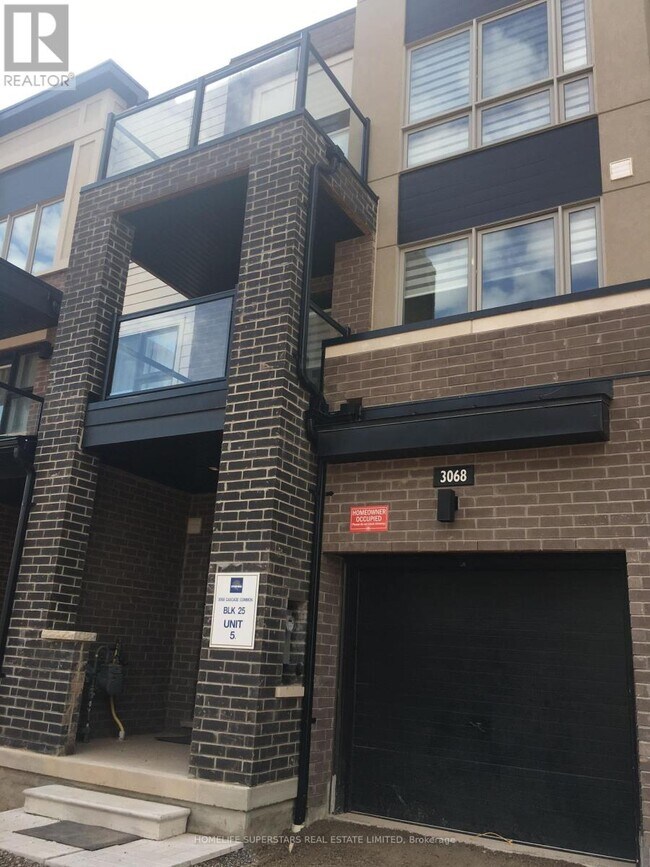 Photo du bâtiment - 3068 Cascade Common