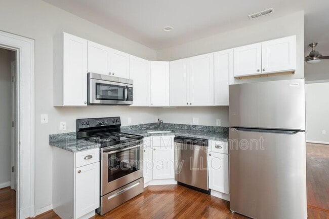 Building Photo - 230 S Broadway