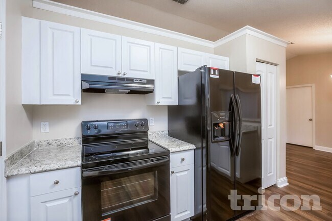 Foto del edificio - 1710 Newland Pl