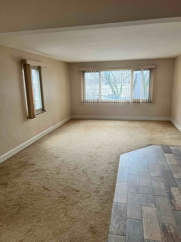19290 Lorain Rd Fairview Park, OH 44126 – photo 1 of 3