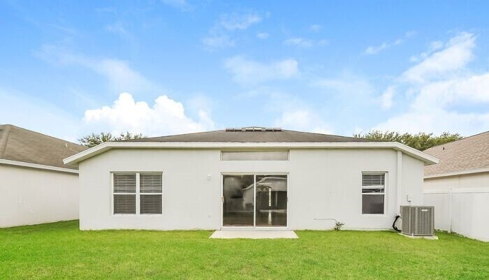 Primary Photo - 6716 Rancho Santa Fe Dr