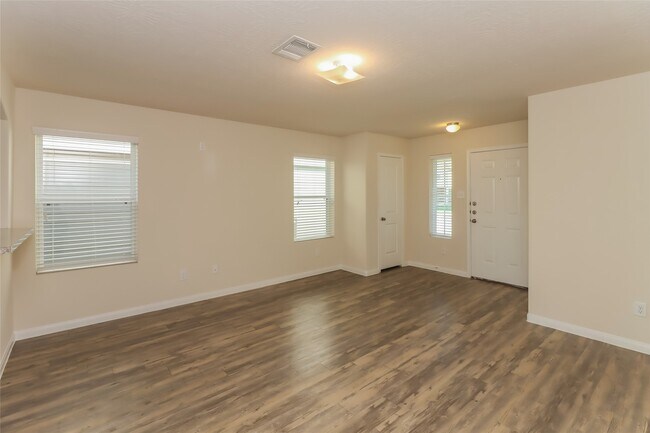 Foto del edificio - 22402 Porter Mountain Trl