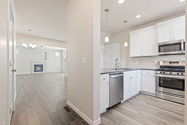 Foto del edificio - GORGEOUS 3bd/2.5ba Payette Duplex w/Modern construction, pristine condition, and ready for you!