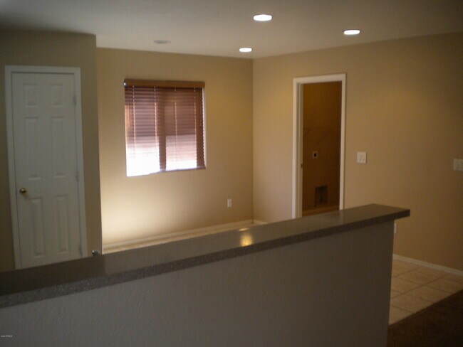 Foto del edificio - 2334 E Meadow Land Dr