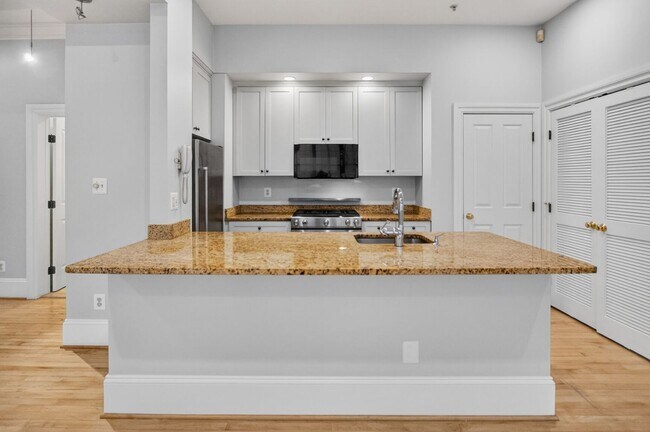 Photo - 1520 O St NW Apartment