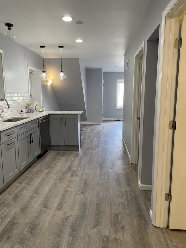 Kitchen with Quiet Close Cabinets - 3014 S Broad St