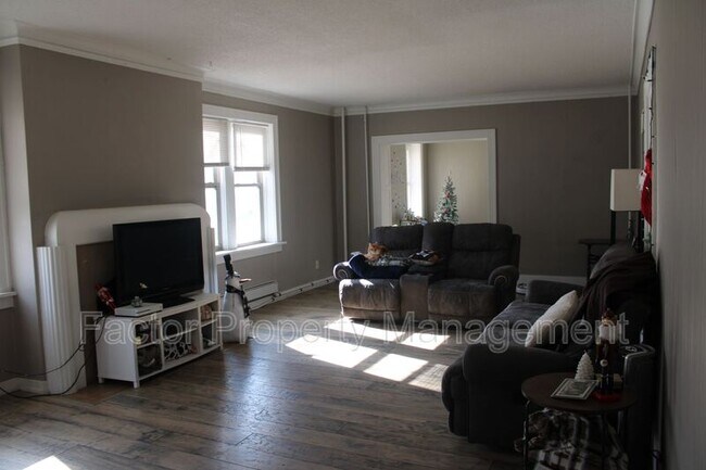 Foto del edificio - 130 Parsons St