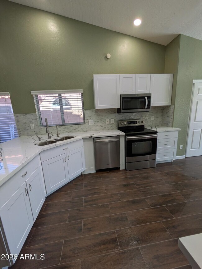 Foto del edificio - 3121 W Frankfurt Dr