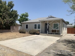Building Photo - 8214 Laurelgrove Ave