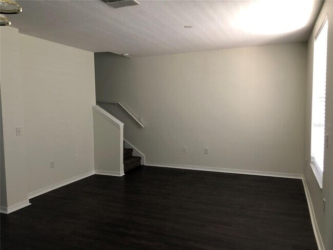 Foto del edificio - 1574 Blue Magnolia Rd