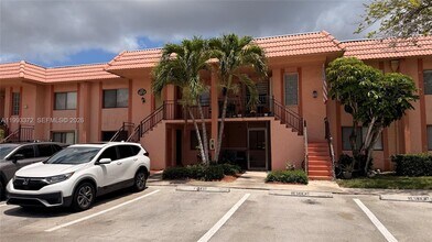 Building Photo - 231 Lakeview Dr