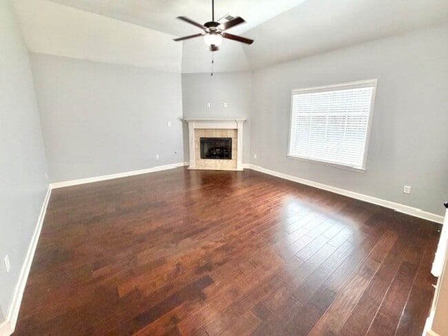 Photo - VeraLane6249 Apartment