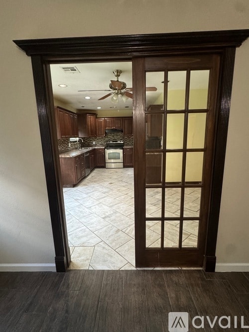 Building Photo - 915 Oak Hill Rd