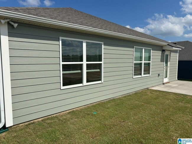 Foto del edificio - 2125 Ogletree Pl