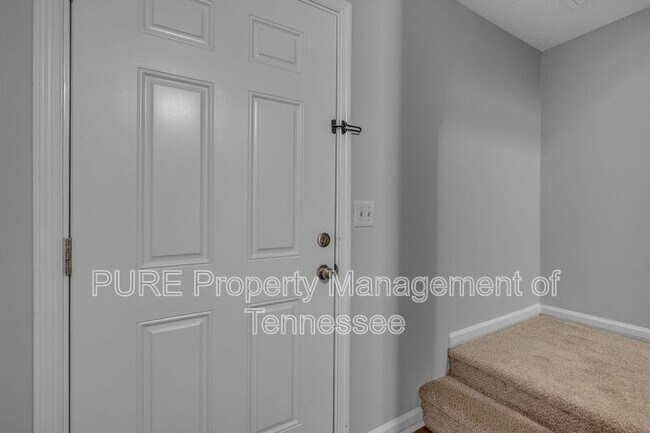 Foto del edificio - 635 Long Hunter Ct