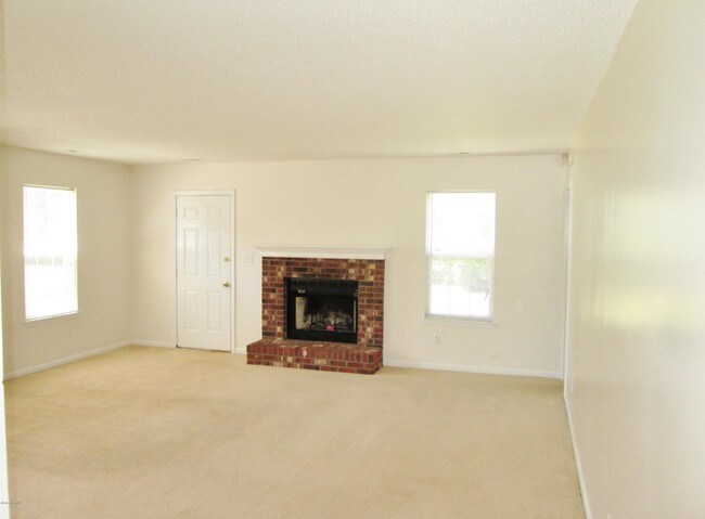 Building Photo - 302 Wildberry Ct