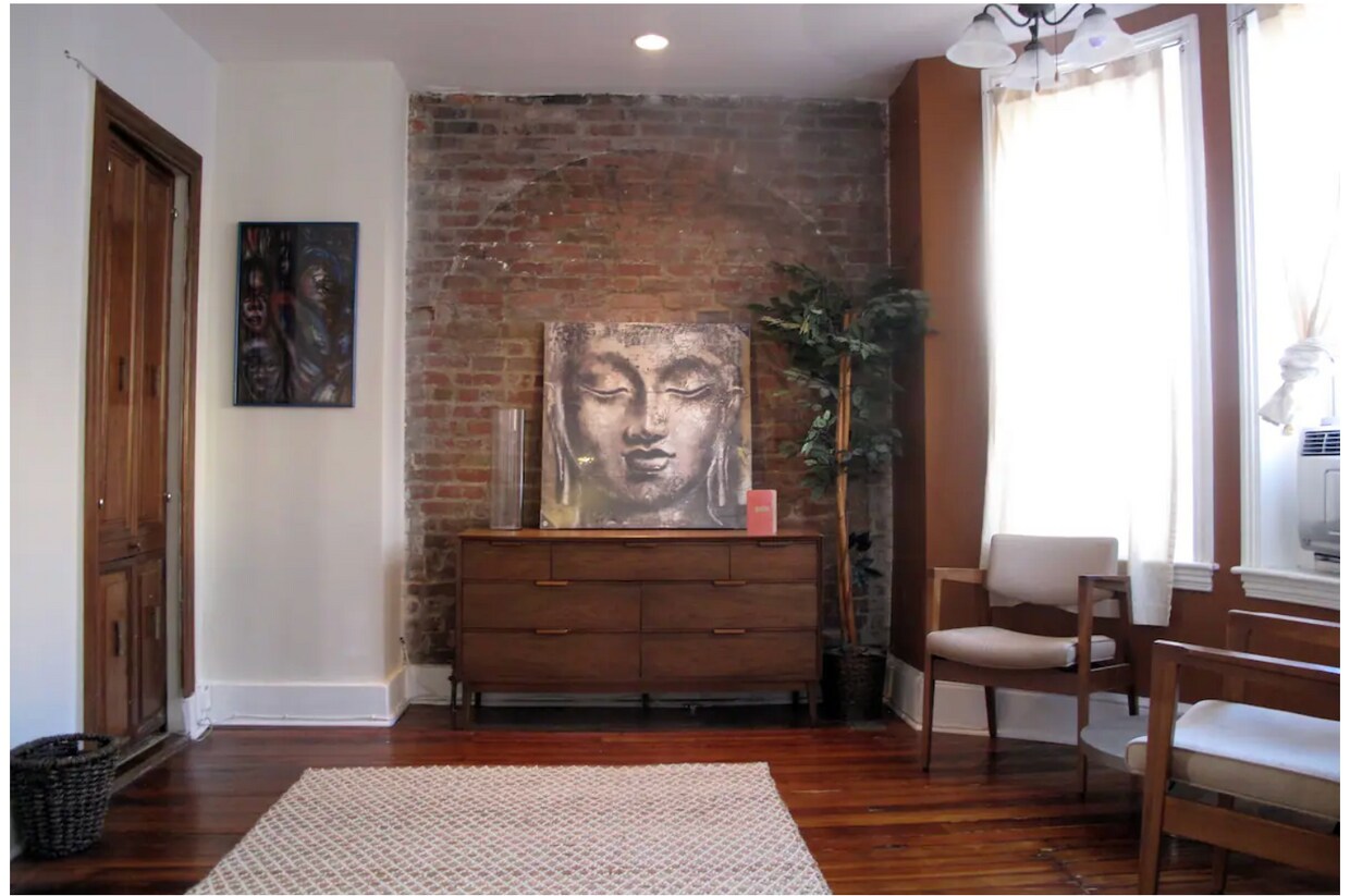 Living room - 1324 8th St NW