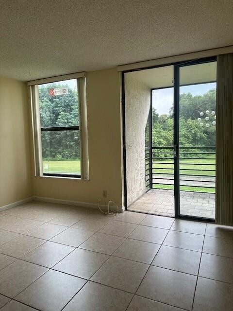 Foto del edificio - 8050 W McNab Rd