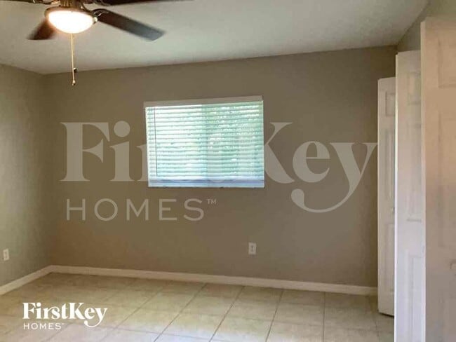 Foto del edificio - 524 SW 25th Ln