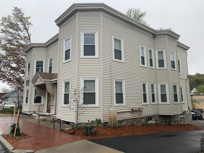 Building Photo - 1287 Massachusetts Ave