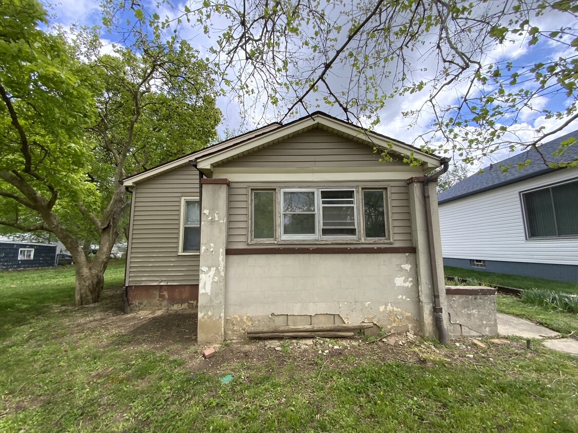 Foto principal - 305 N Bowman Ave