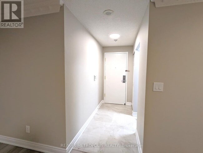 Building Photo - 68 Corporate Dr