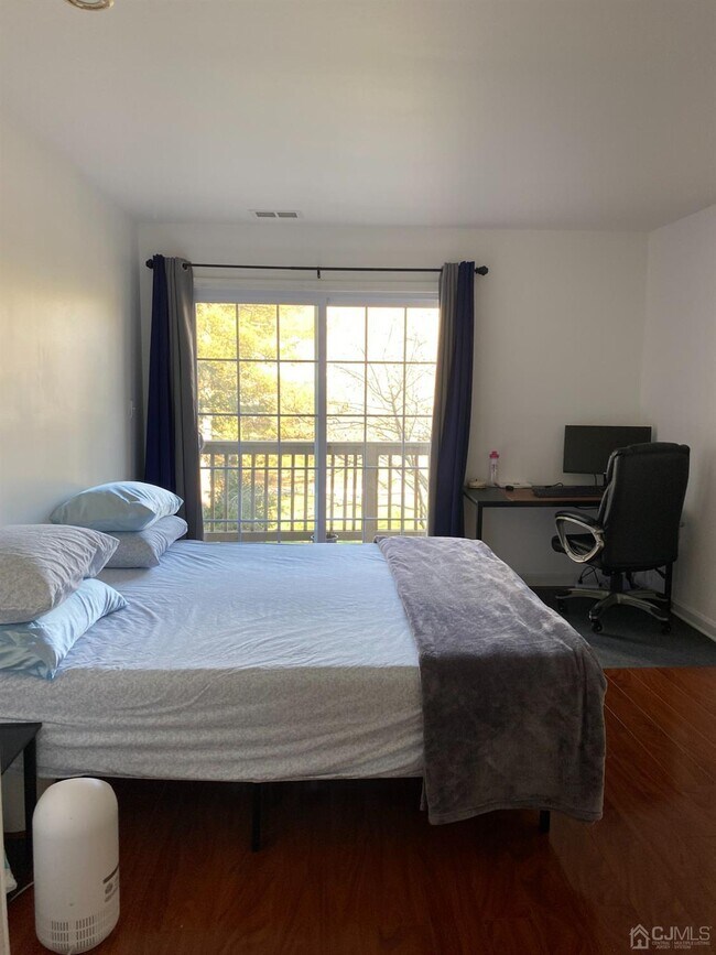 Foto del edificio - 7492 Elm Ct