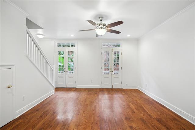 Building Photo - 910 Chartres St