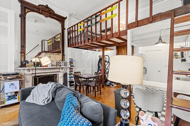 Foto del edificio - 163 Beacon St