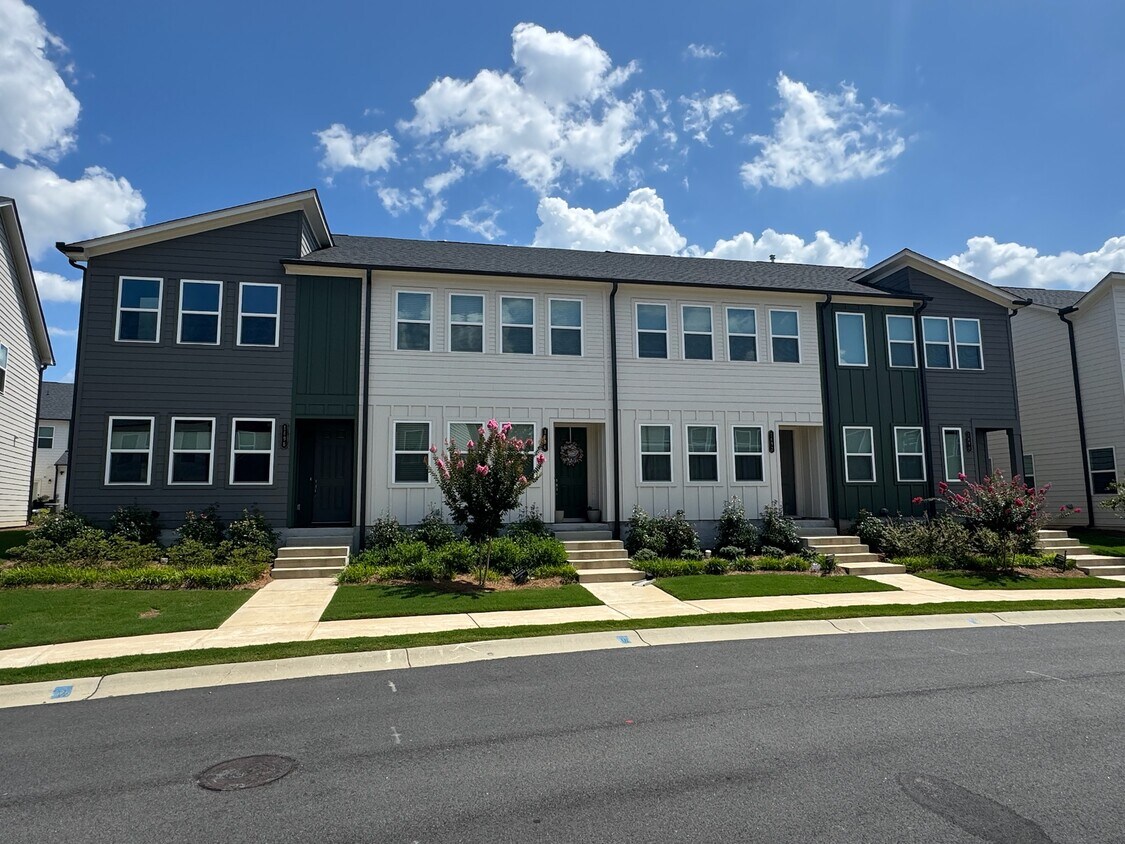 Photo - 1496 Pinedale Crst NW (Atlanta, GA)