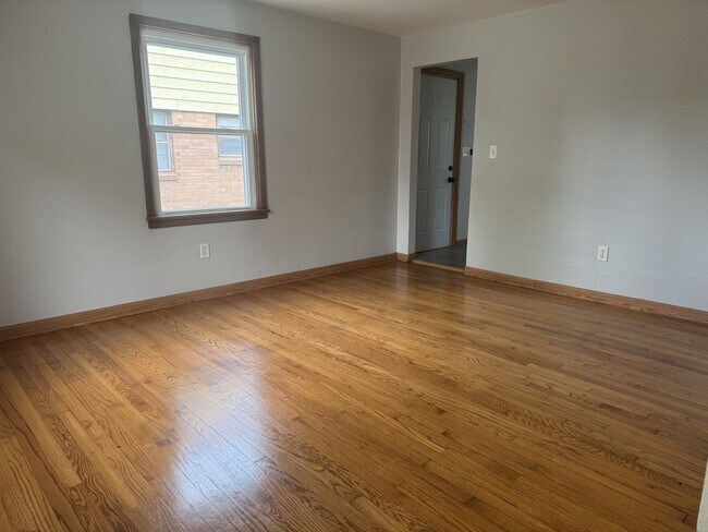 Foto del edificio - 2223 Carney Ave