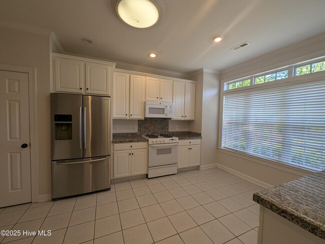Building Photo - 1507 W Morning Dove Cir