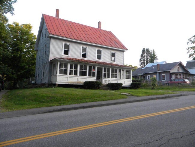 Building Photo - 169 Perham St