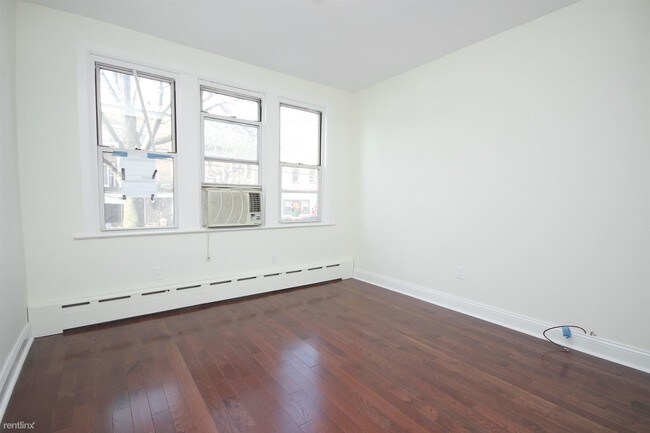 Building Photo - 2121 41st St