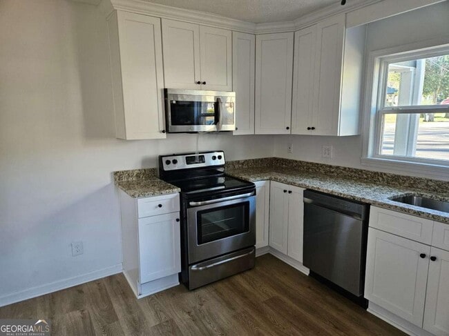 Foto del edificio - 417 N Georgia Ave