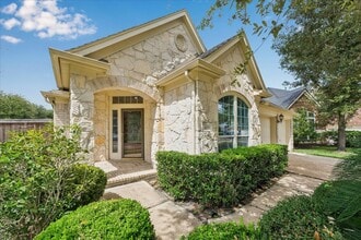 Building Photo - 4010 Wolf Springs Ct