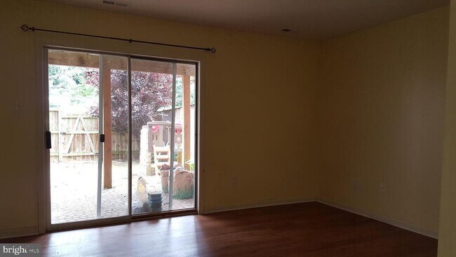 Building Photo - 131 Eagles Ridge