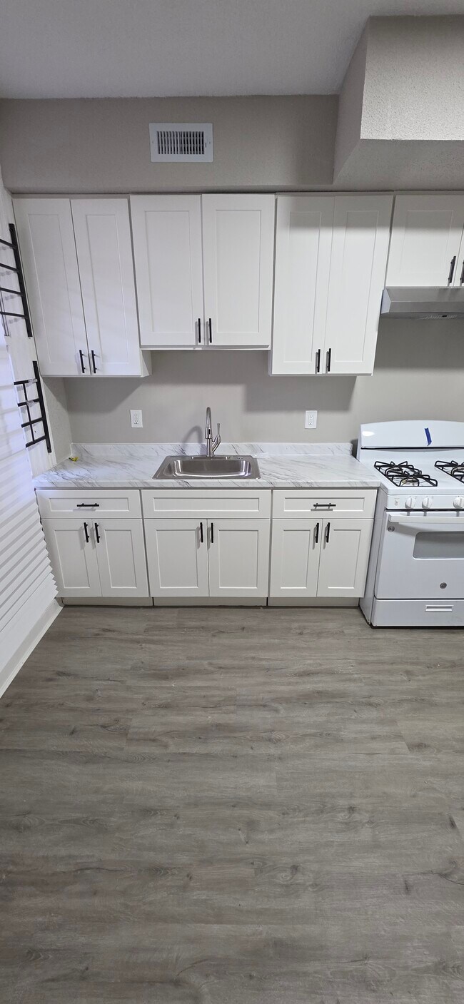 Foto del edificio - 3423 E Lombard St