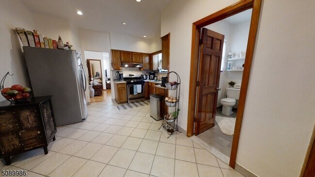 Foto del edificio - 58 Pulaski St