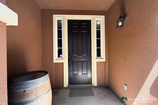 Foto del edificio - Spacious 3 bedroom, 2.5 Bathroom Condo w/ Bonus Room in South San Francisco