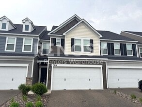 Building Photo - 7216 Walnut Grove Ln N
