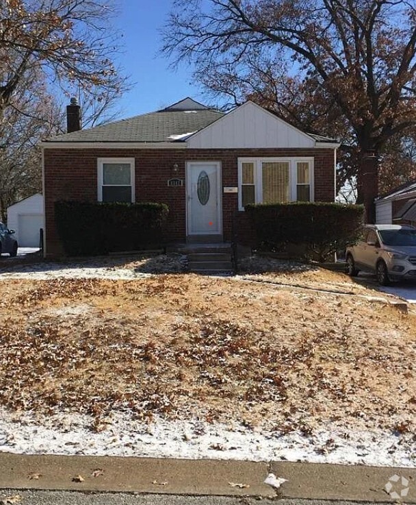 Building Photo - 8342 Willett Ave