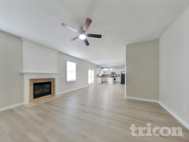 Foto del edificio - 3751 Lanier Dr