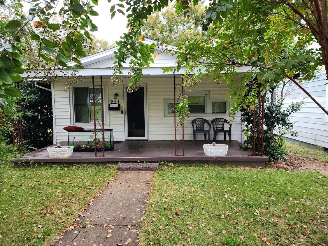 Foto principal - 3 bedroom home for lease