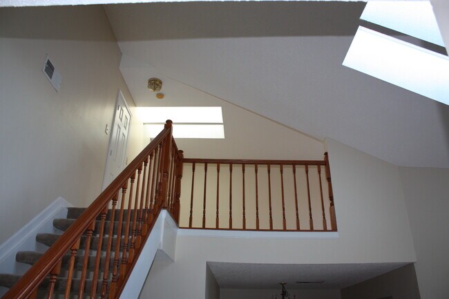 Loft - 12102 Greenwood Ct