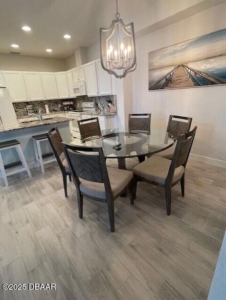 Foto del edificio - 263 Island Breeze Ave