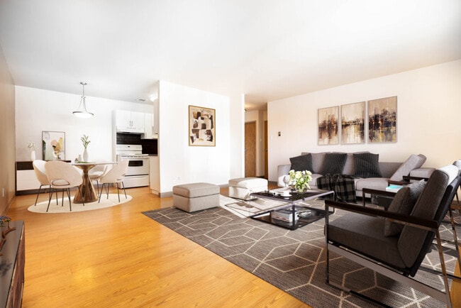 Photo du bâtiment - 70 Donwood Dr