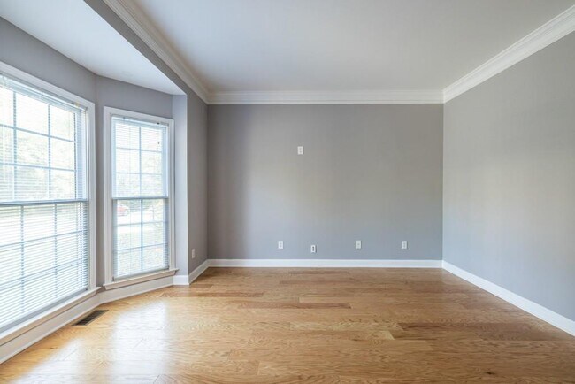 Foto del edificio - 1759 Regency Park Walk