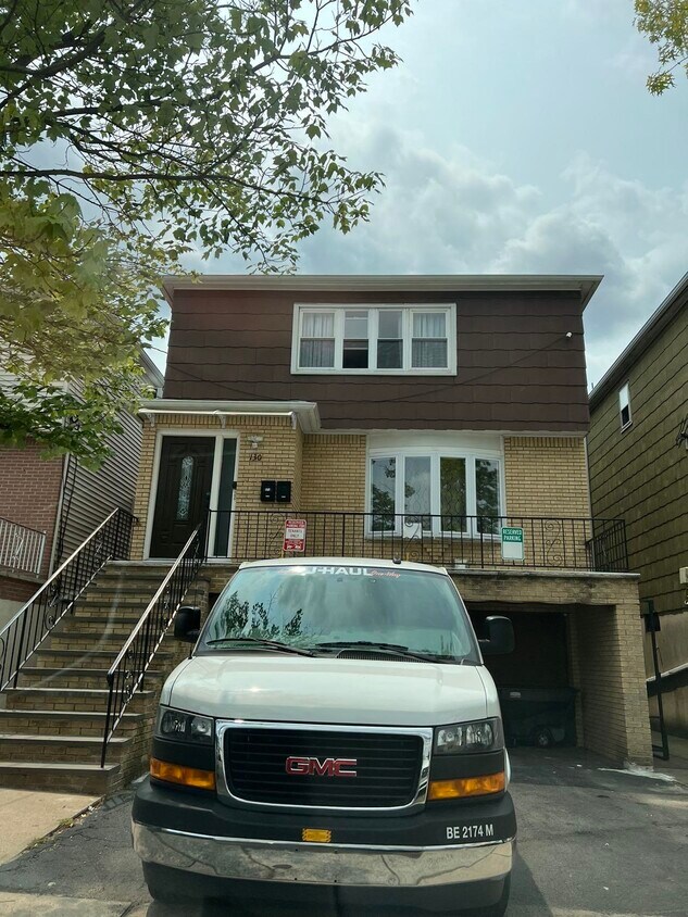 Primary Photo - 130 North St