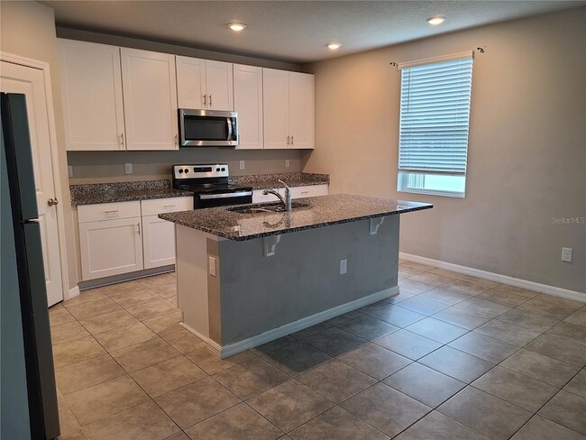 Photo - 10217 DAYBREAK GLN Unit House